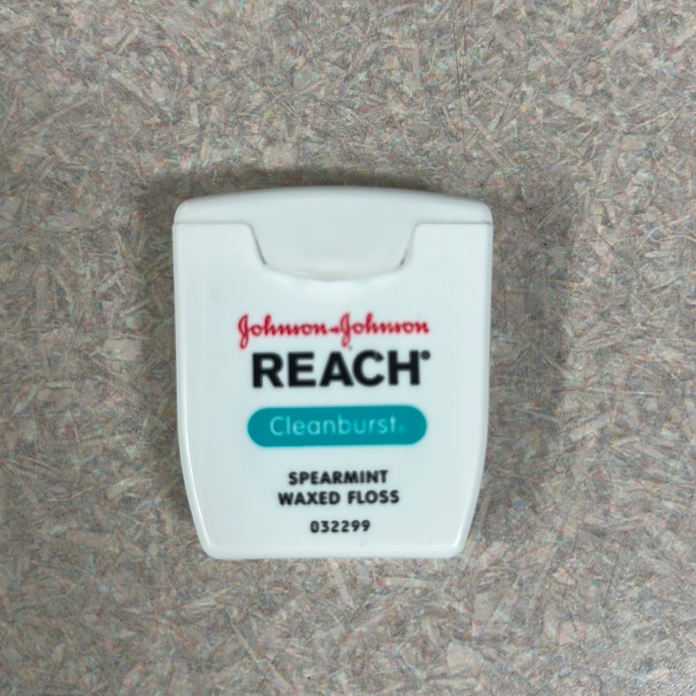 Reach Cleanbirst Spearmint Waxed Floss